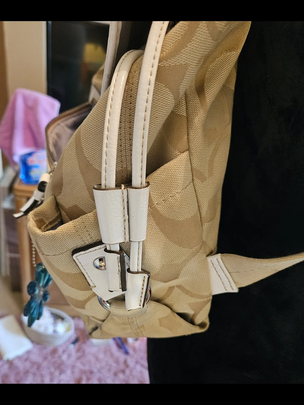 Y2K✨️Coach Tan Daisy Signature Canvas Backpack - Picture 6 of 16